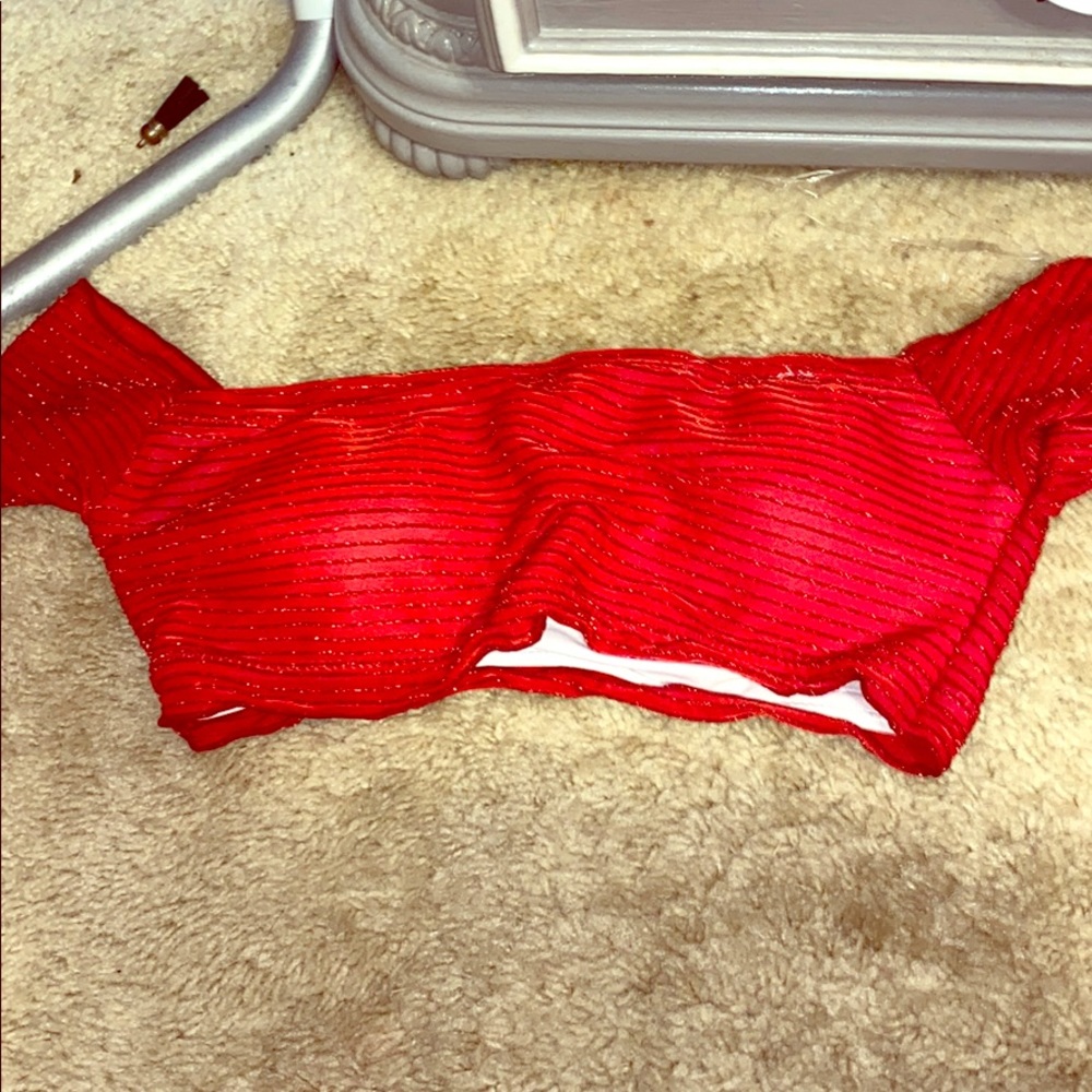 Swimsuit top / never worn